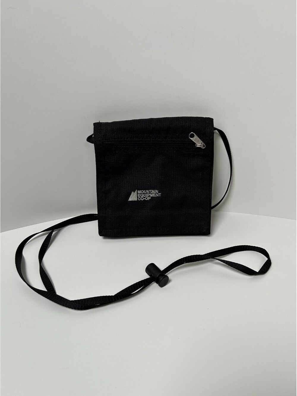 Mec Mountain Equipment Co-op Travel Neck Wallet Pouch Passport Holder Black